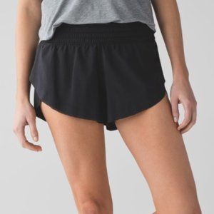 Lululemon Free Spirit Run Short sz 4 black